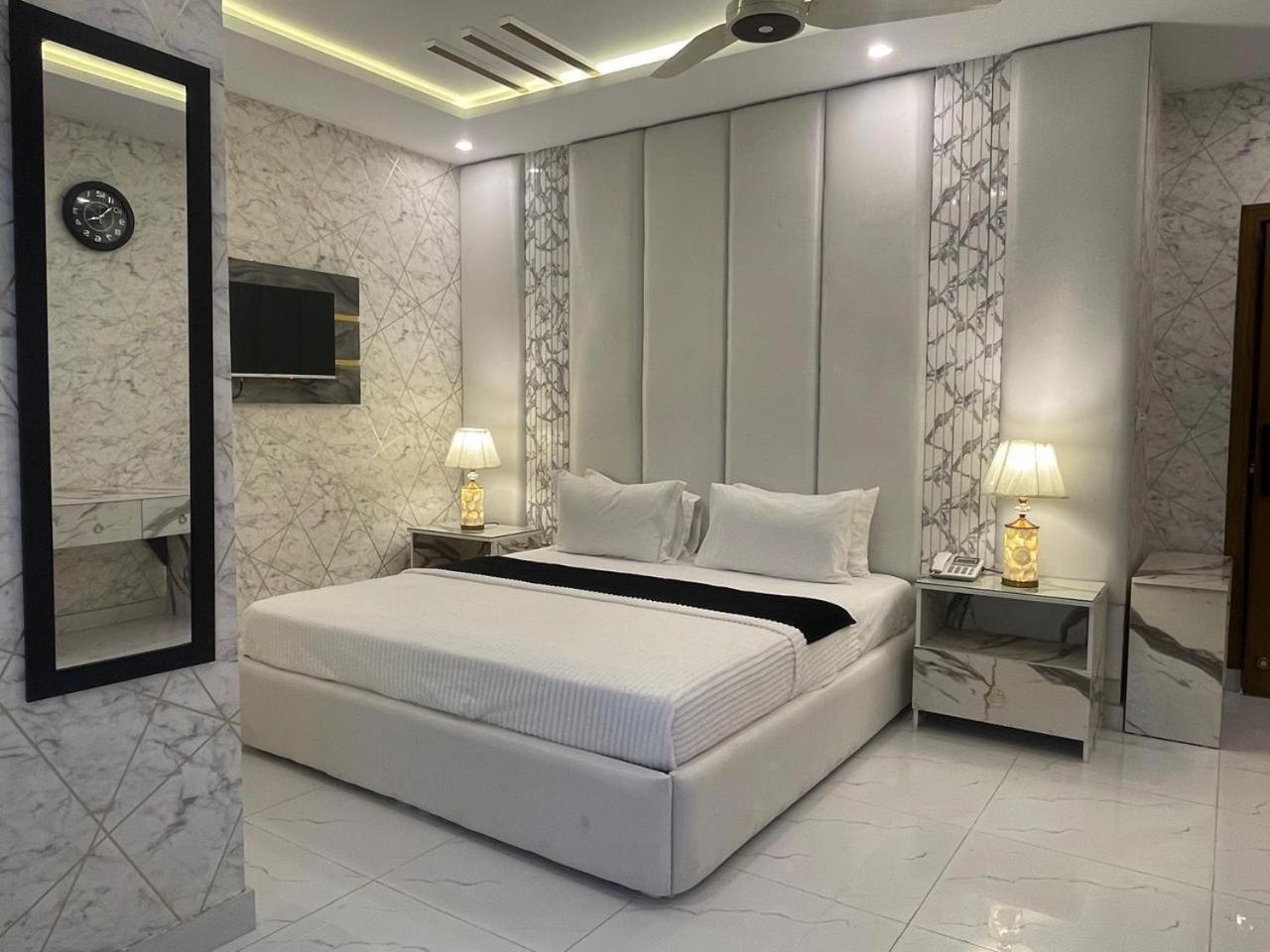 Hotel Croydon International Равалпинди Екстериор снимка