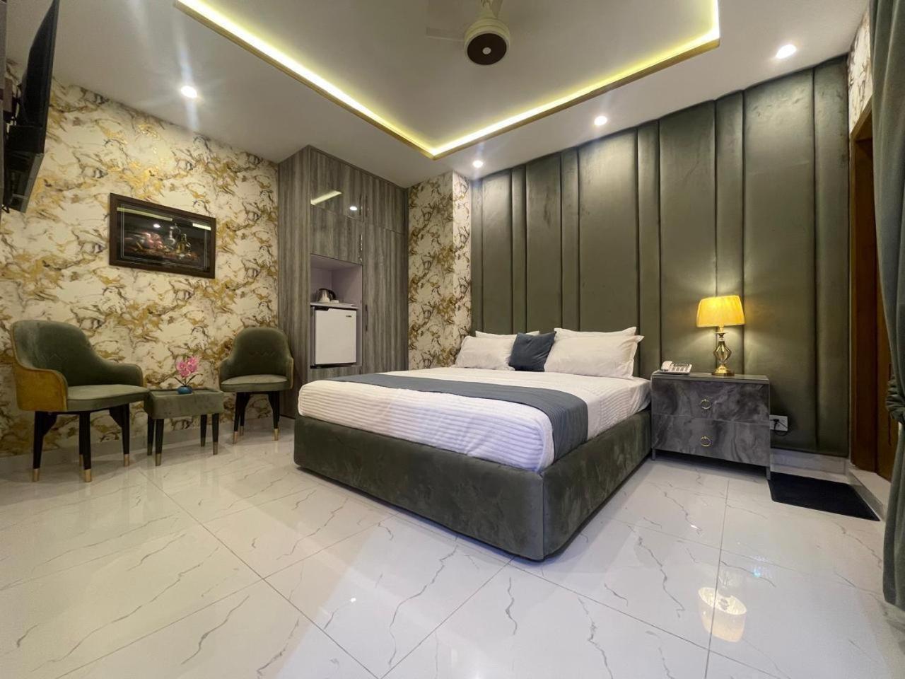 Hotel Croydon International Равалпинди Екстериор снимка