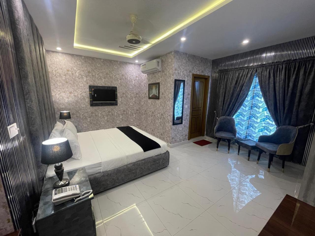 Hotel Croydon International Равалпинди Екстериор снимка